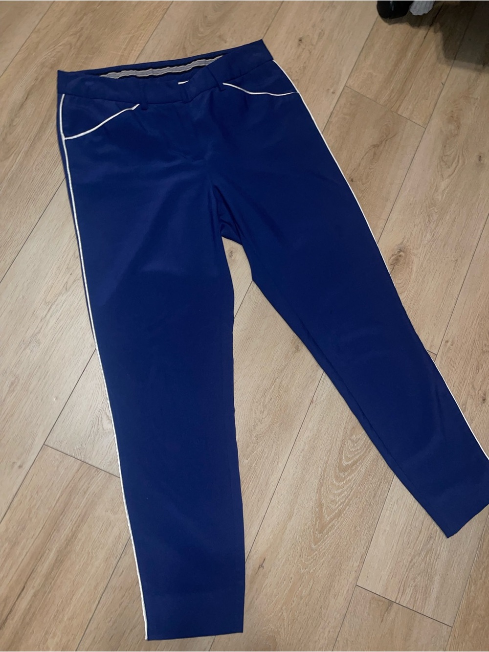 G by Giuliana Navy Leggings with White Piping